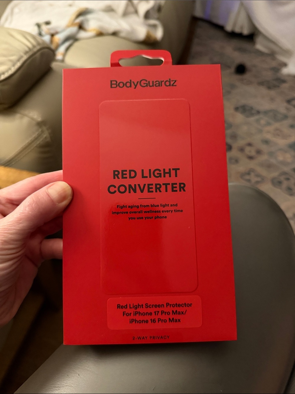 Red Light Converter Screen Protector - IPhone 16/17 Pro Max